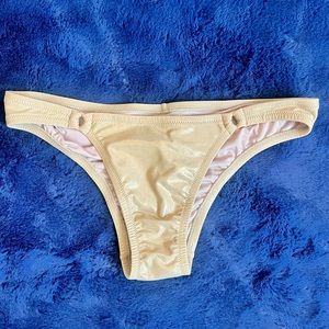 Victoria’s Secret gold itsy